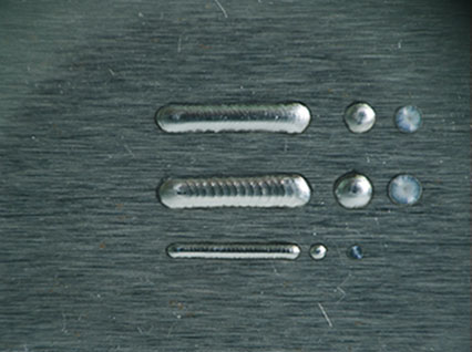 <a href='http://m.hgexpress.cn/product/3.htm' class='text_a'>模具激光焊機</a>修復(fù)鏡面模具效果